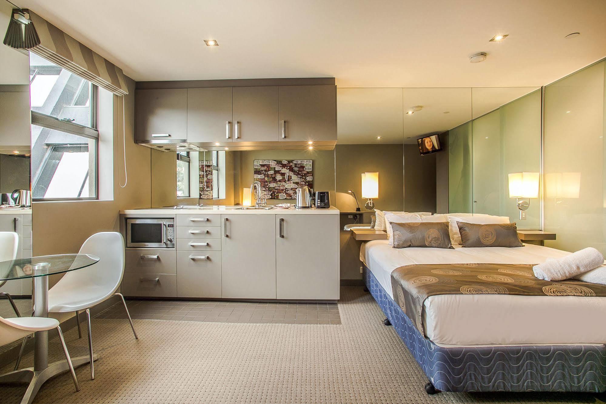Melbourne Vivo Aparthotel Bagian luar foto
